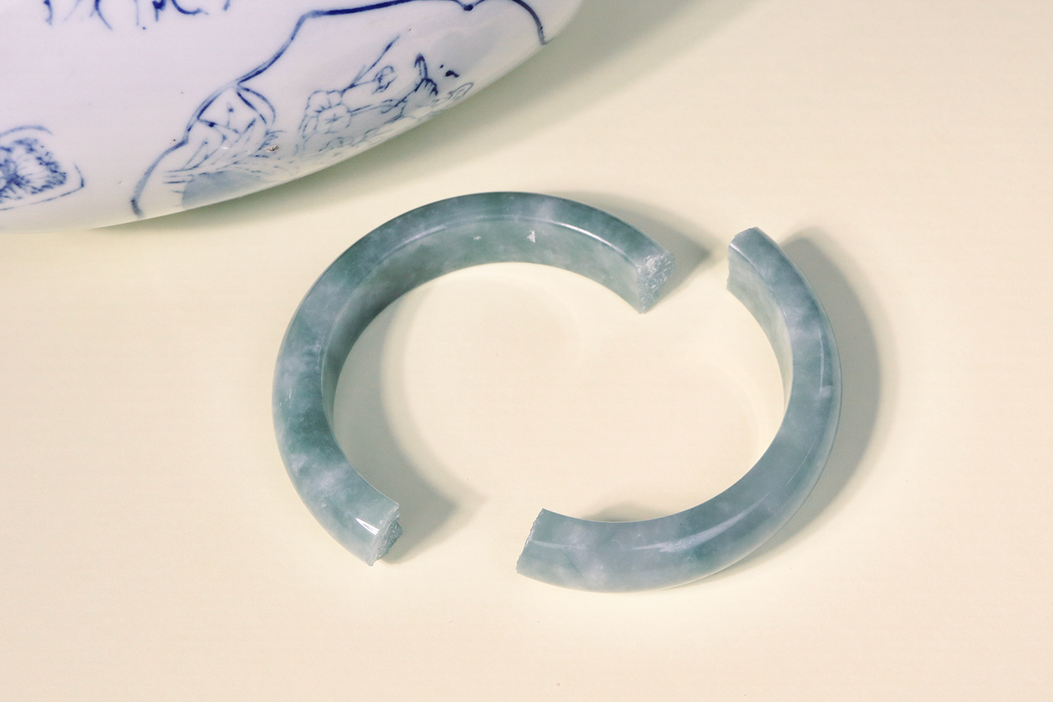 broken jade bangle