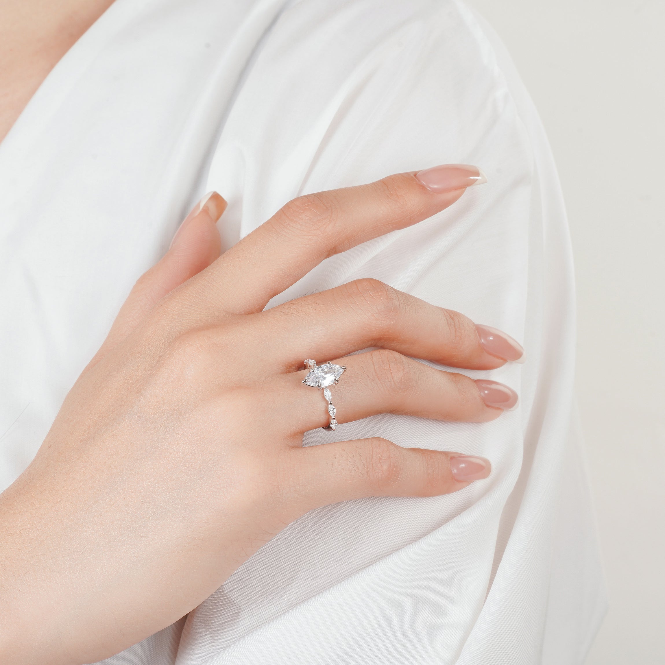 Discover the Most Flattering Engagement Ring for Your Hand