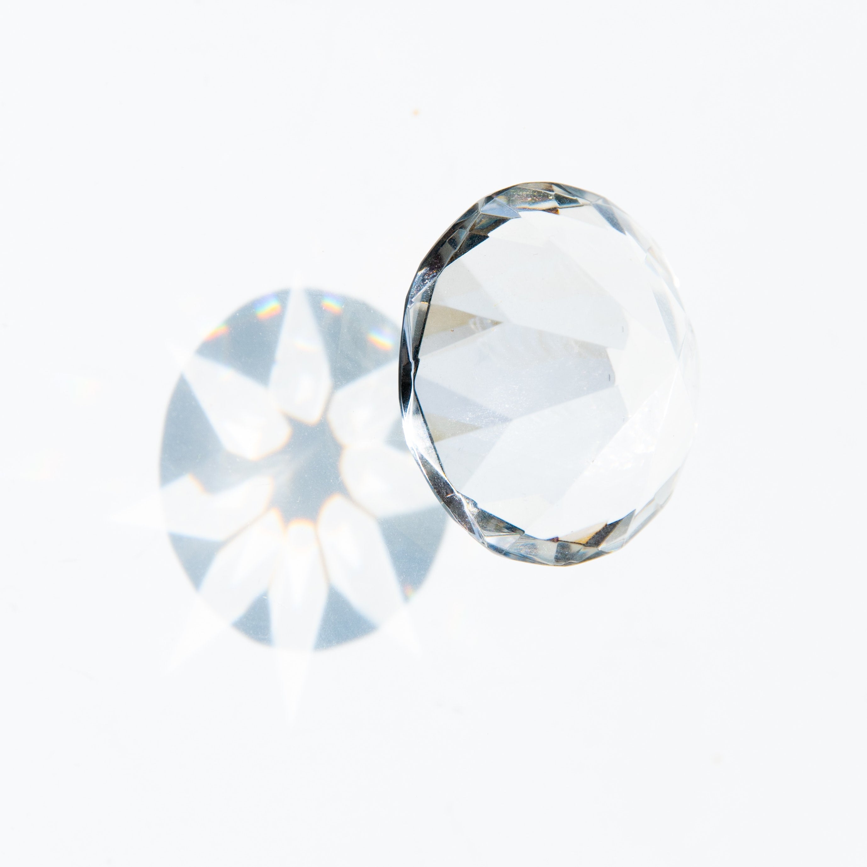 Demystifying the myths - what is diamond fluorescence?