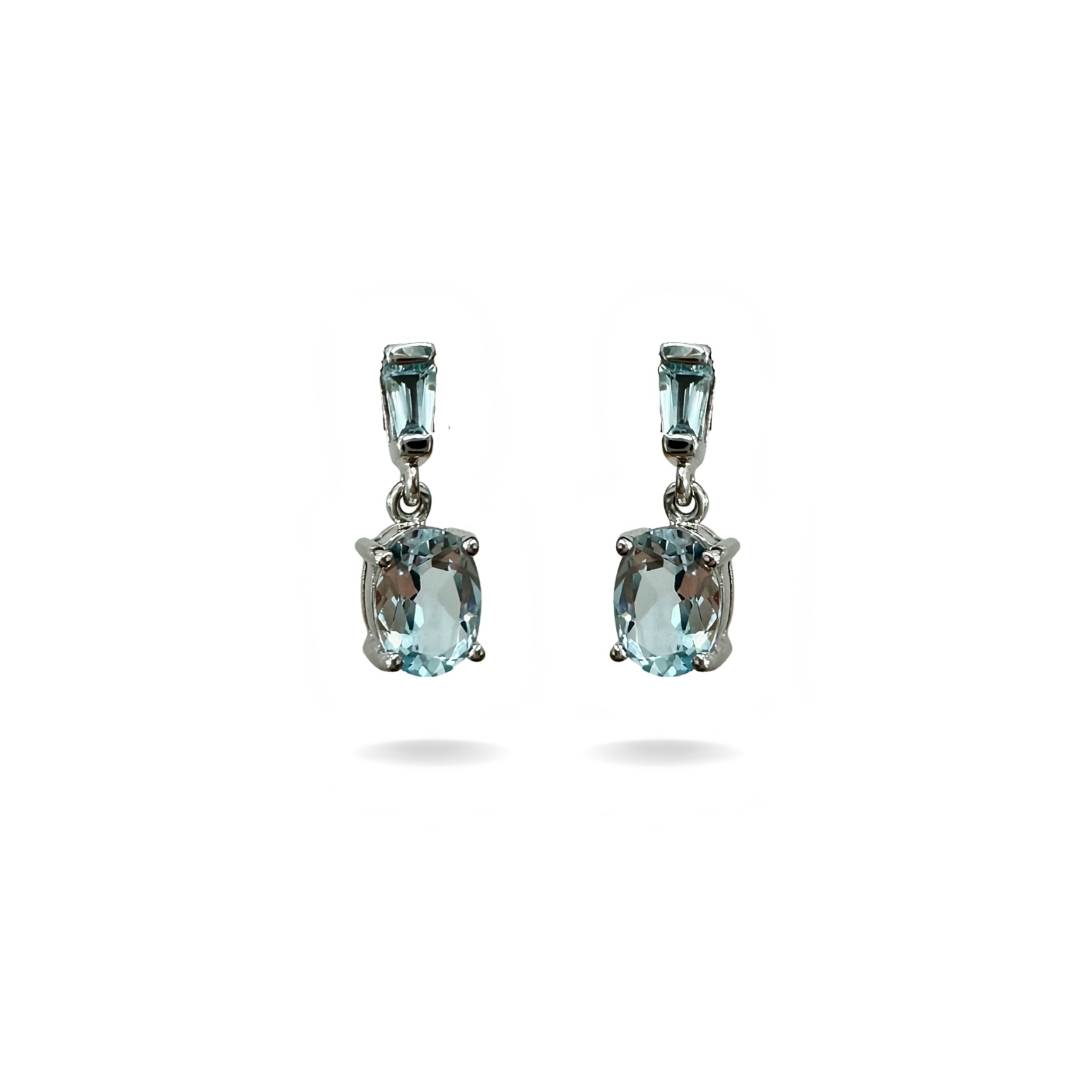 Hali | 9ct White Gold Aquamarine Stud Earrings