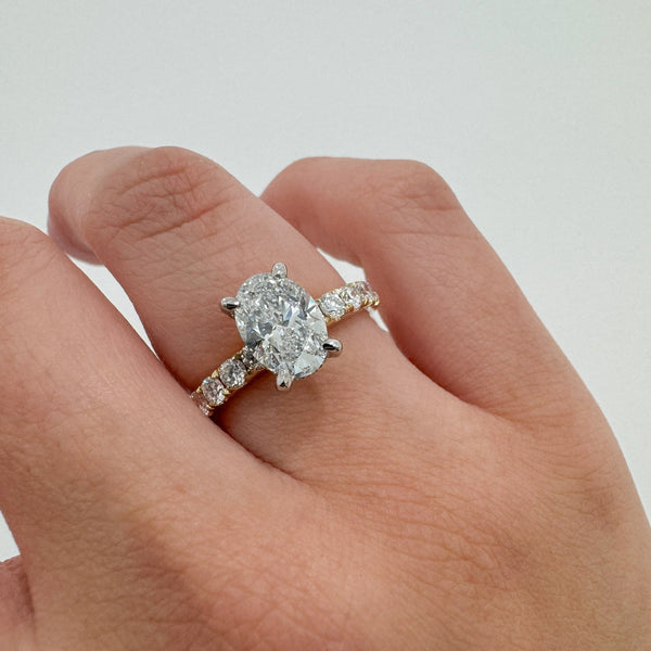 ALEXANDRIA | 1.55CT OVAL SOLITAIRE WITH PAVÉ CLAWS ENGAGEMENT RING