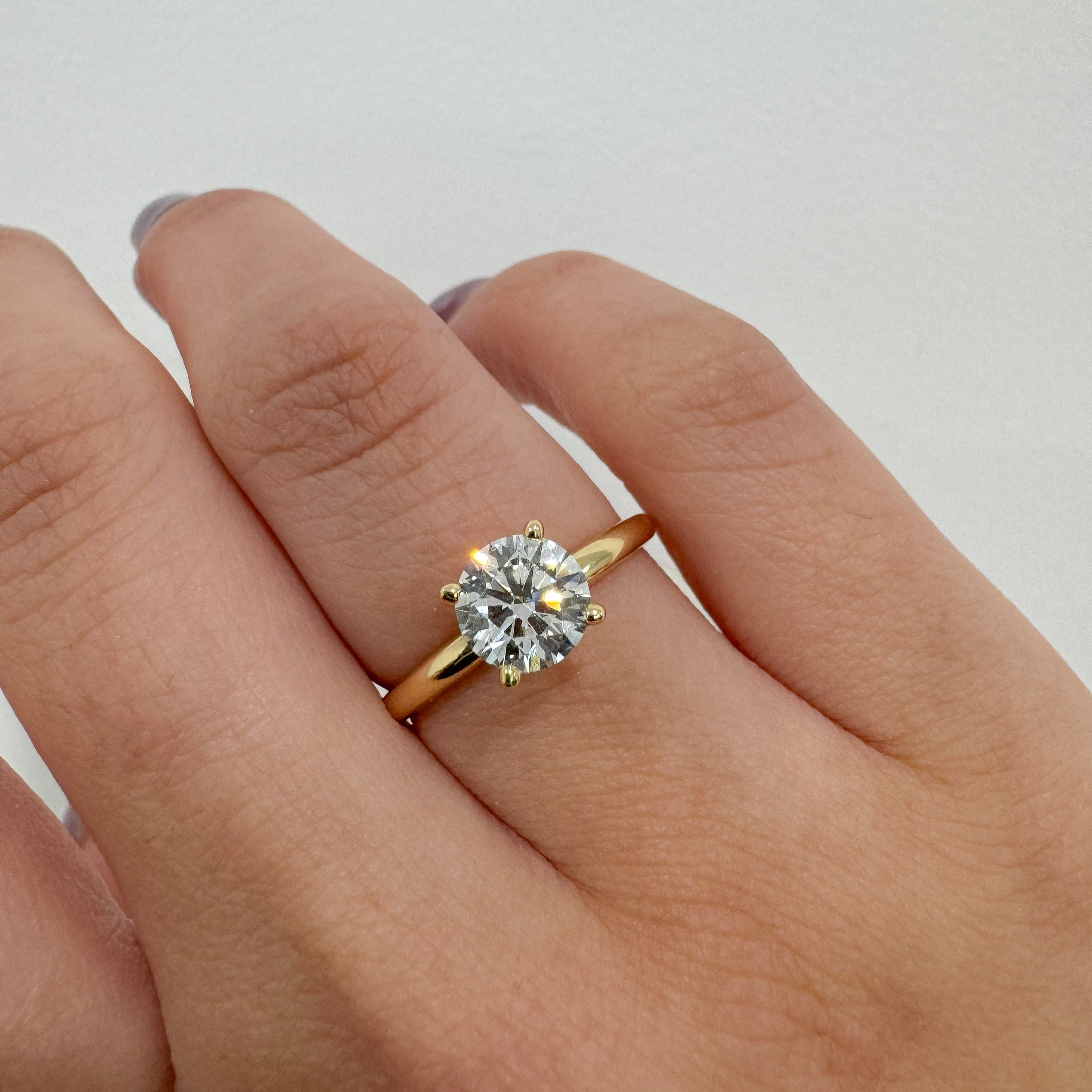 ELYSE | 1CT FOUR CLAW ROUND CUT SOLITAIRE