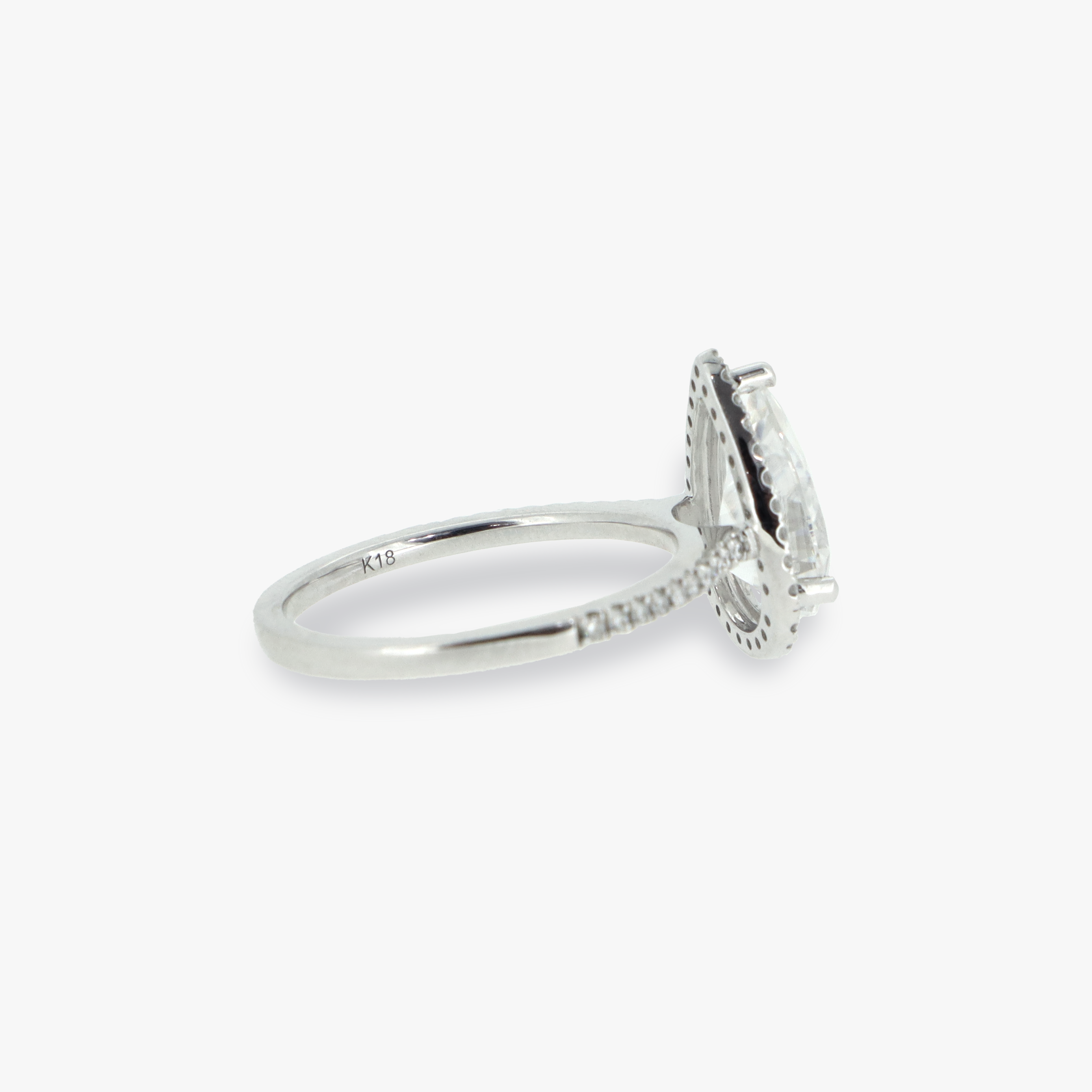 ASTRID | 3CT PEAR CUT MOISSANITE ENAGAGEMENT RING - The Classic Jewellers