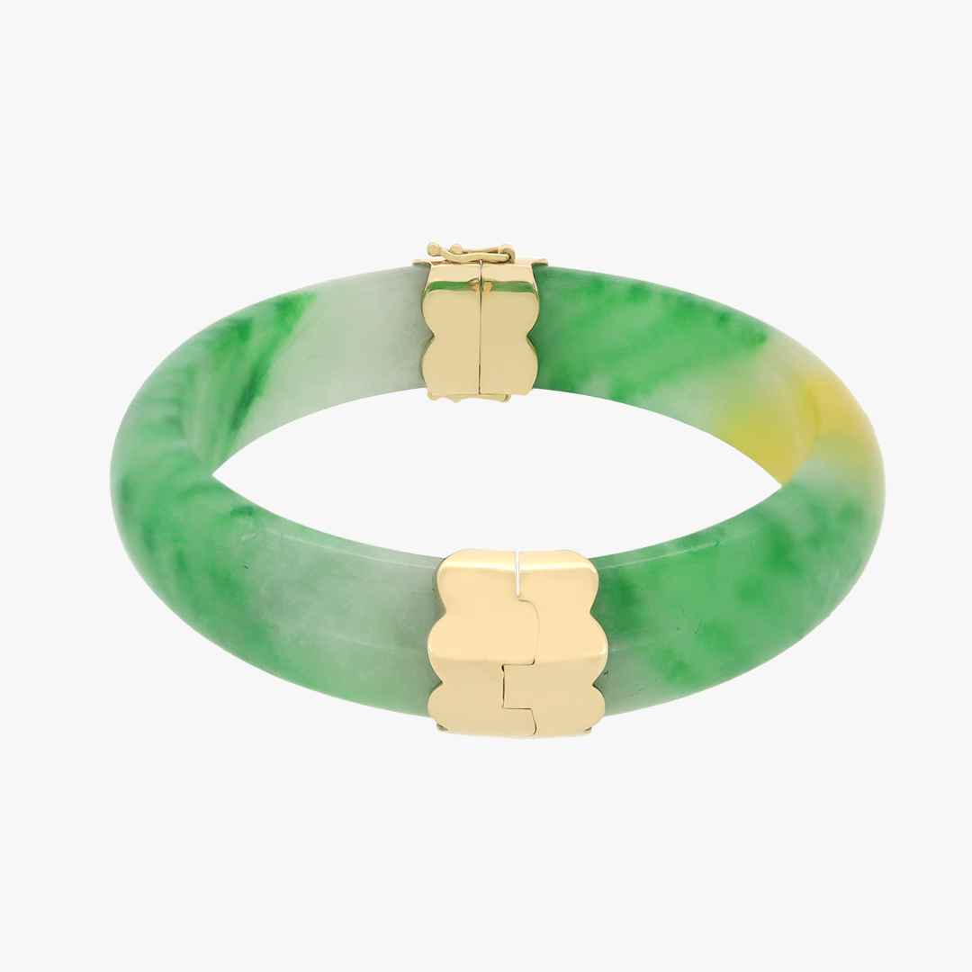 Mahal | 9K Yellow Gold Clasp Jade Bangle