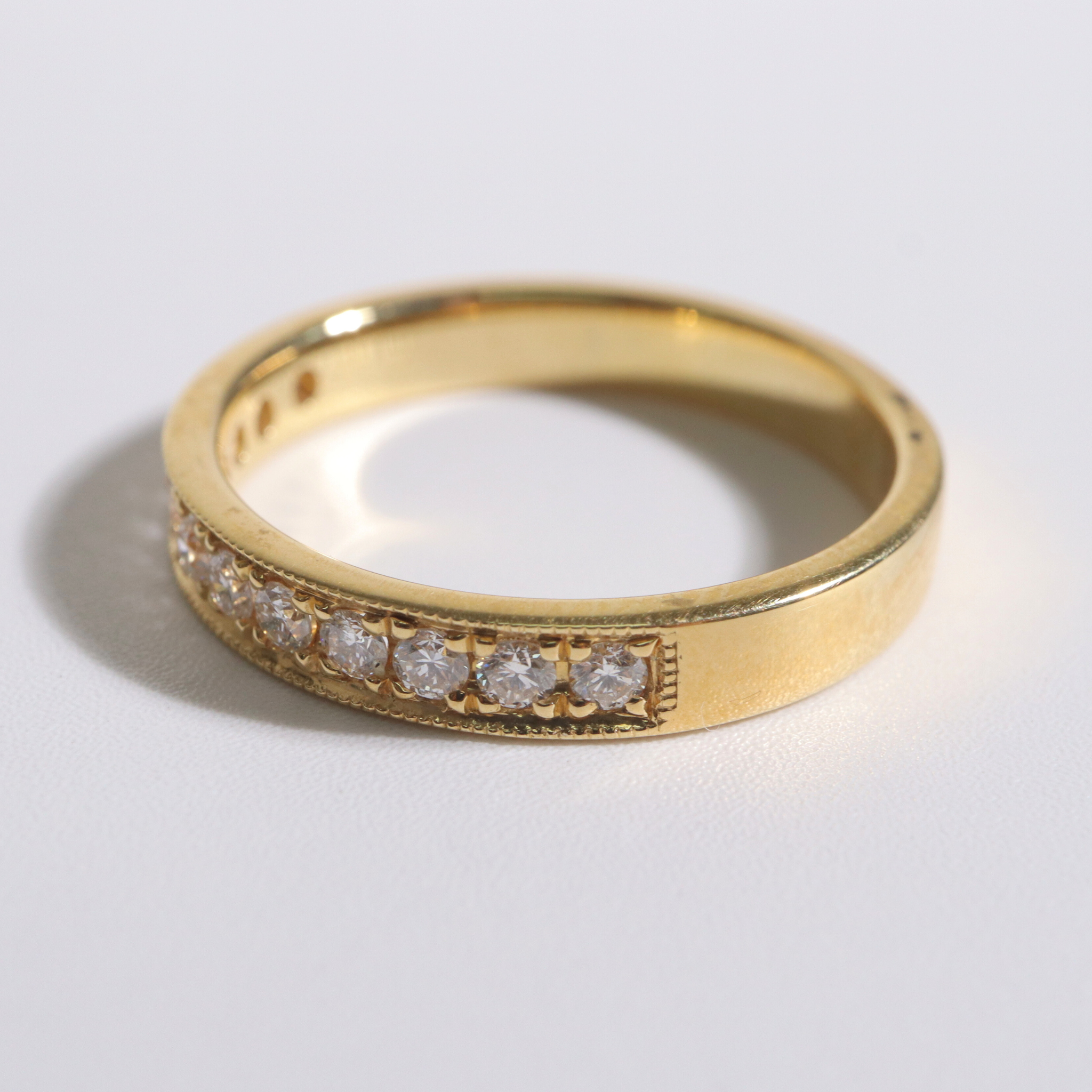 Ellen | 18K Yellow Gold Wedding Ring Featuring 12 Natural Diamonds - The Classic Jewellers