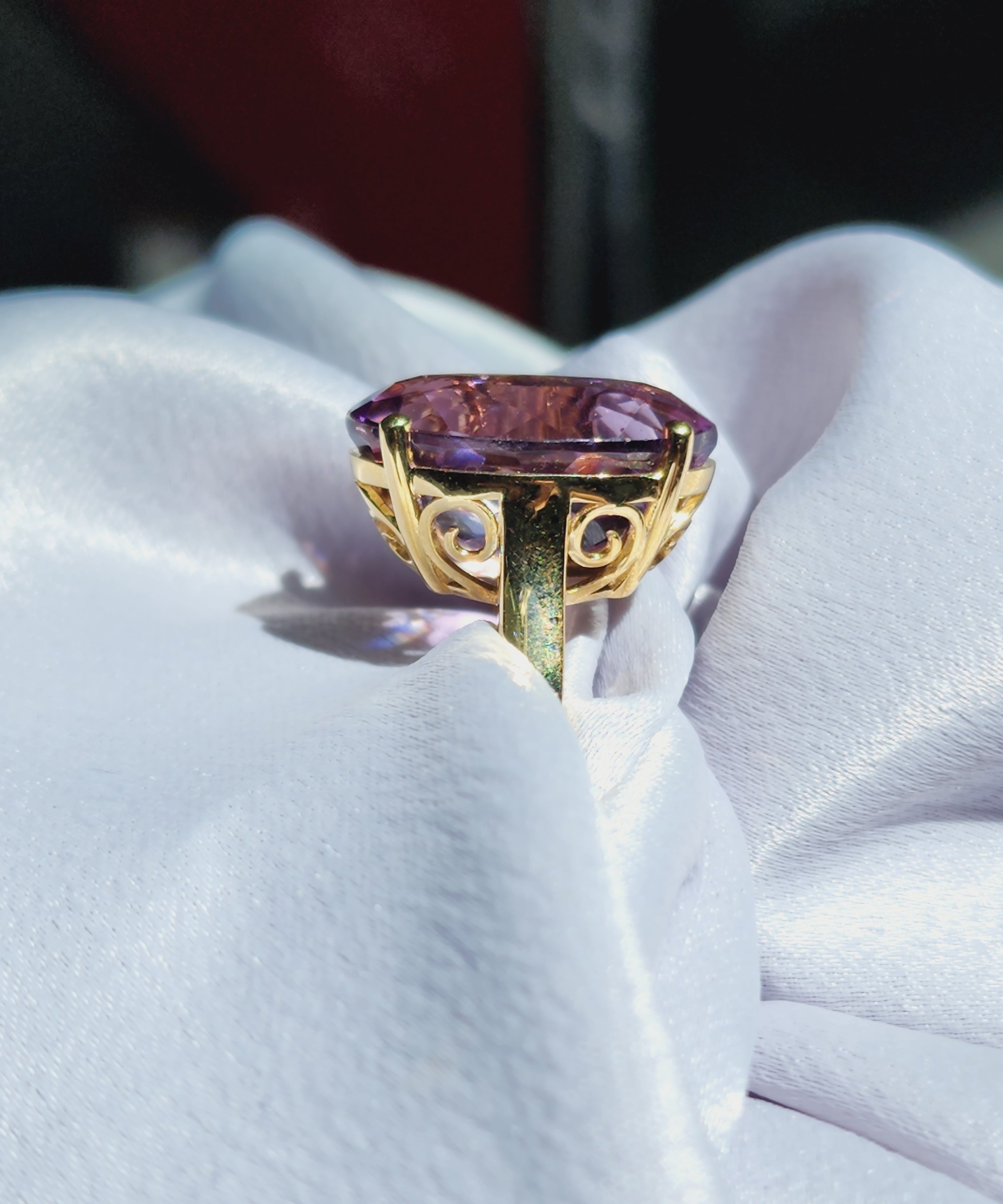 Bernadette | Amethyst vintage claw ring - The Classic Jewellers