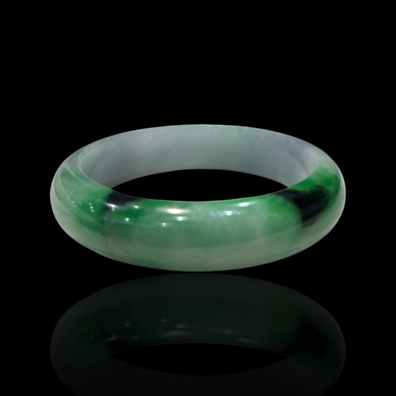Green lagoon jade bangle - The Classic Jewellers